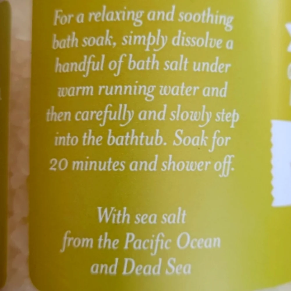 HP 😊 Trader Joe's Bath Salt Indonesian Ylang Ylang Dead Sea & Pacific Ocean